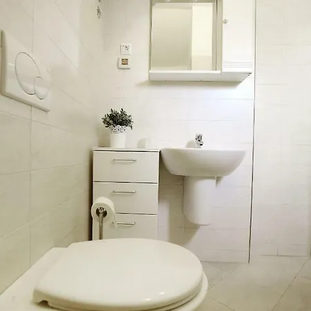 Alma Apartament *